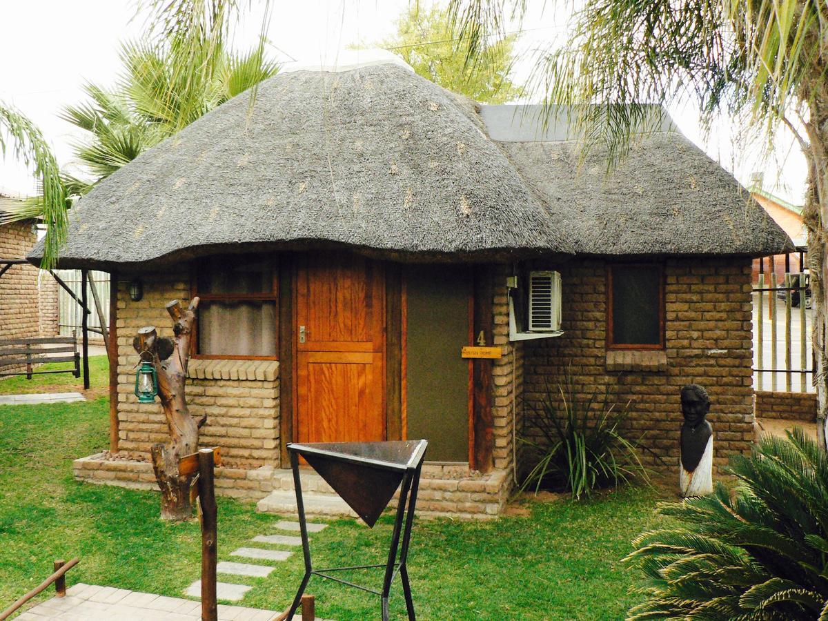 Country Lodge Upington Exterior photo
