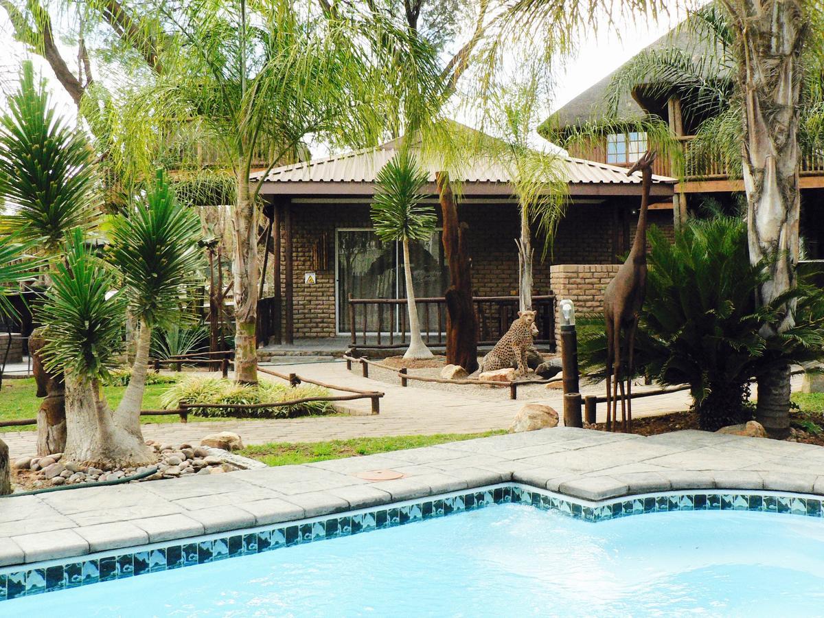 Country Lodge Upington Exterior photo