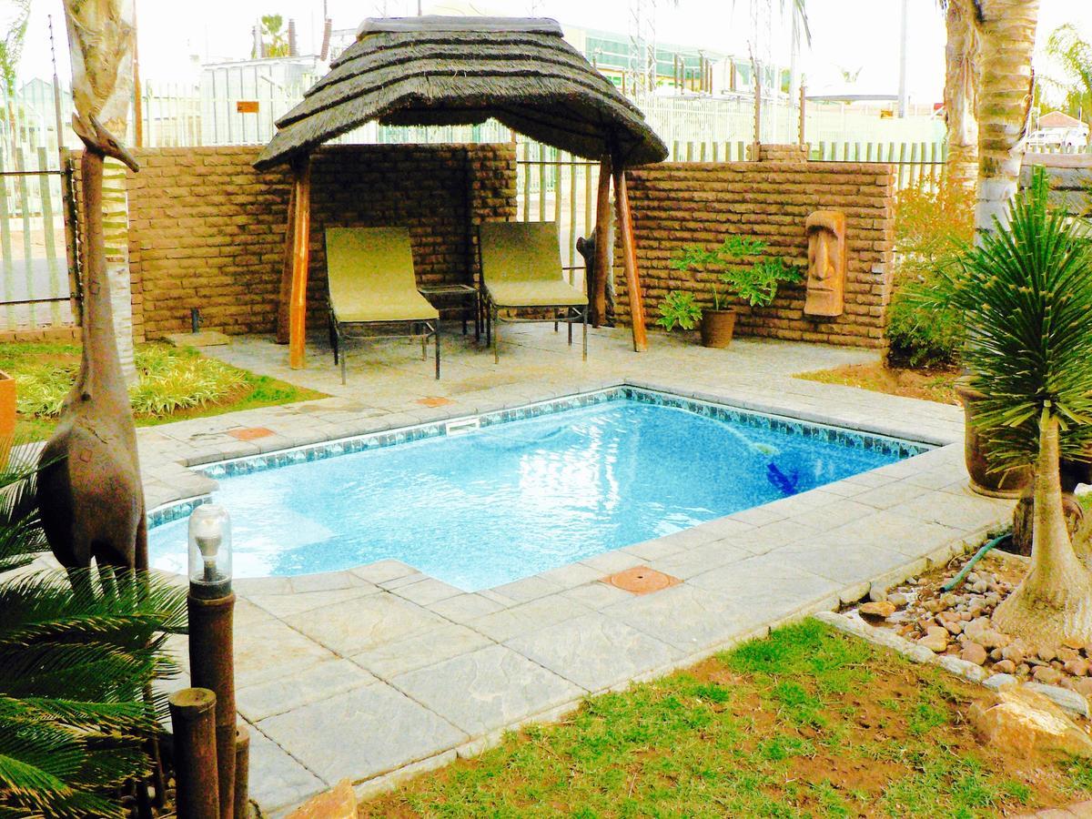 Country Lodge Upington Exterior photo