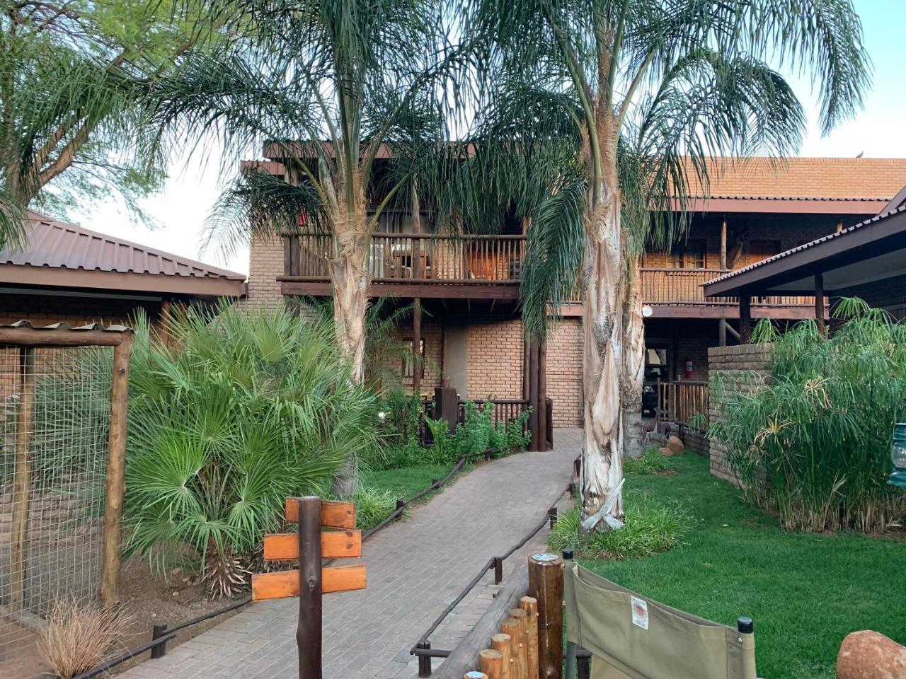 Country Lodge Upington Exterior photo