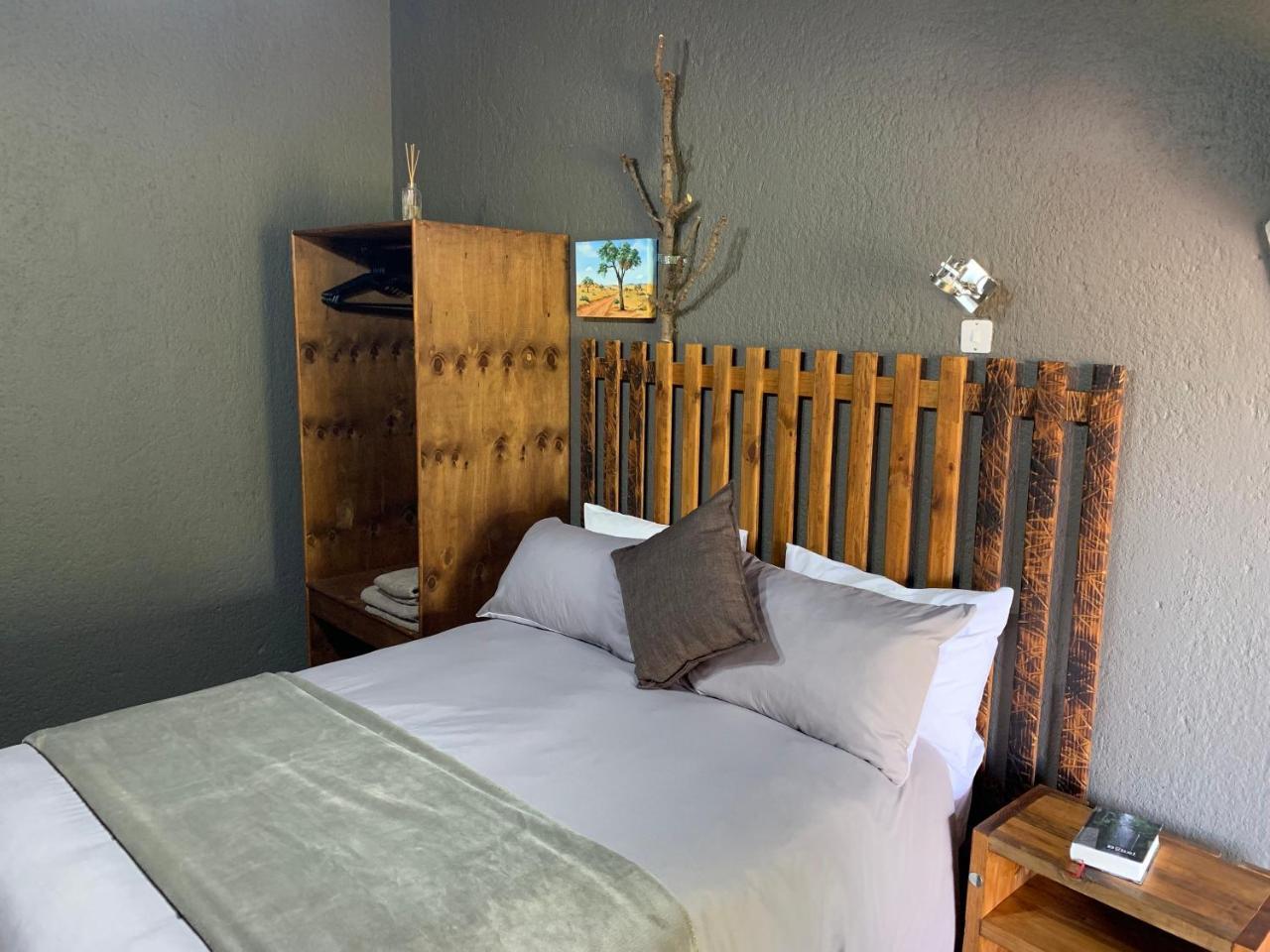 Country Lodge Upington Exterior photo