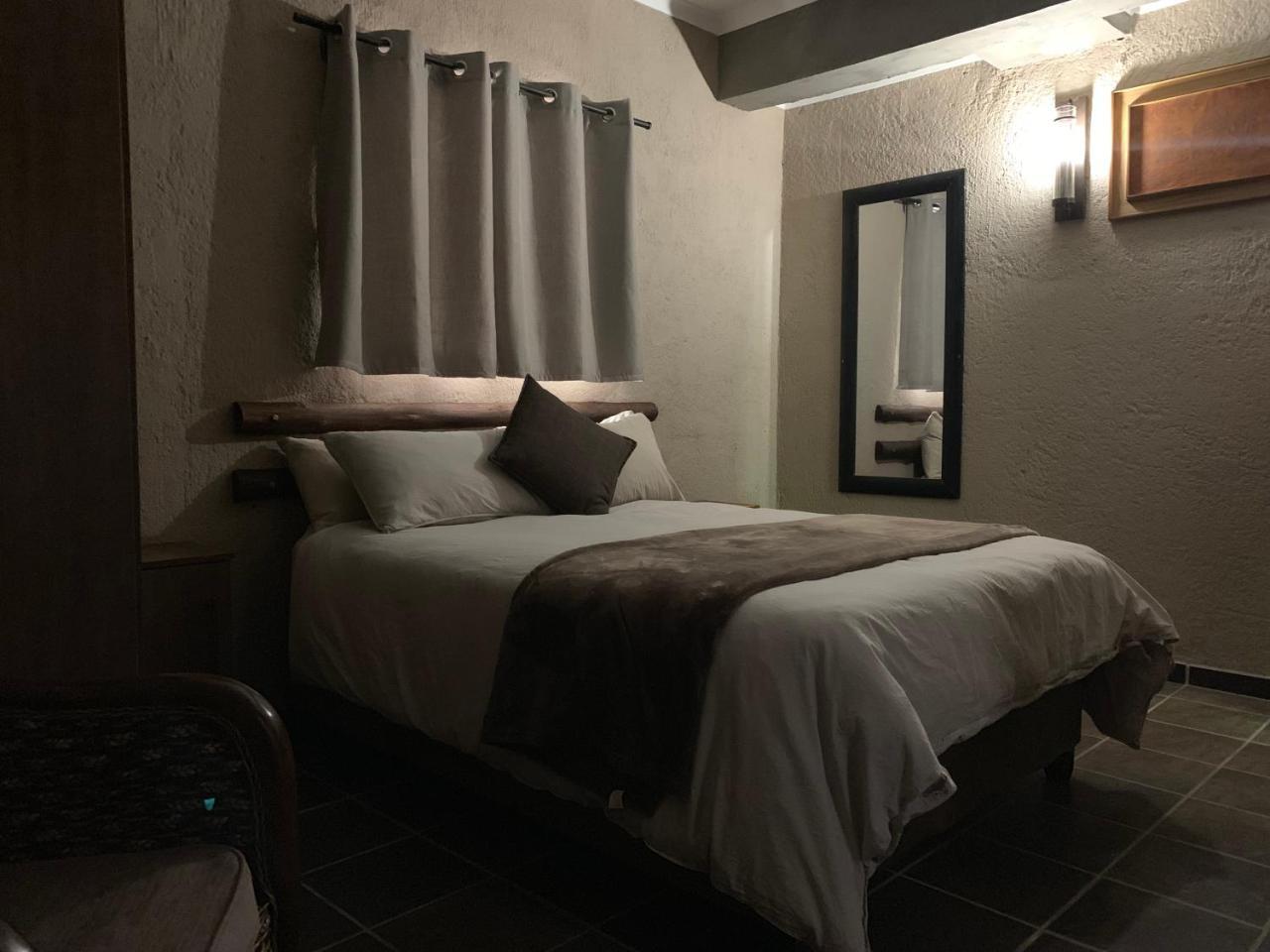 Country Lodge Upington Exterior photo