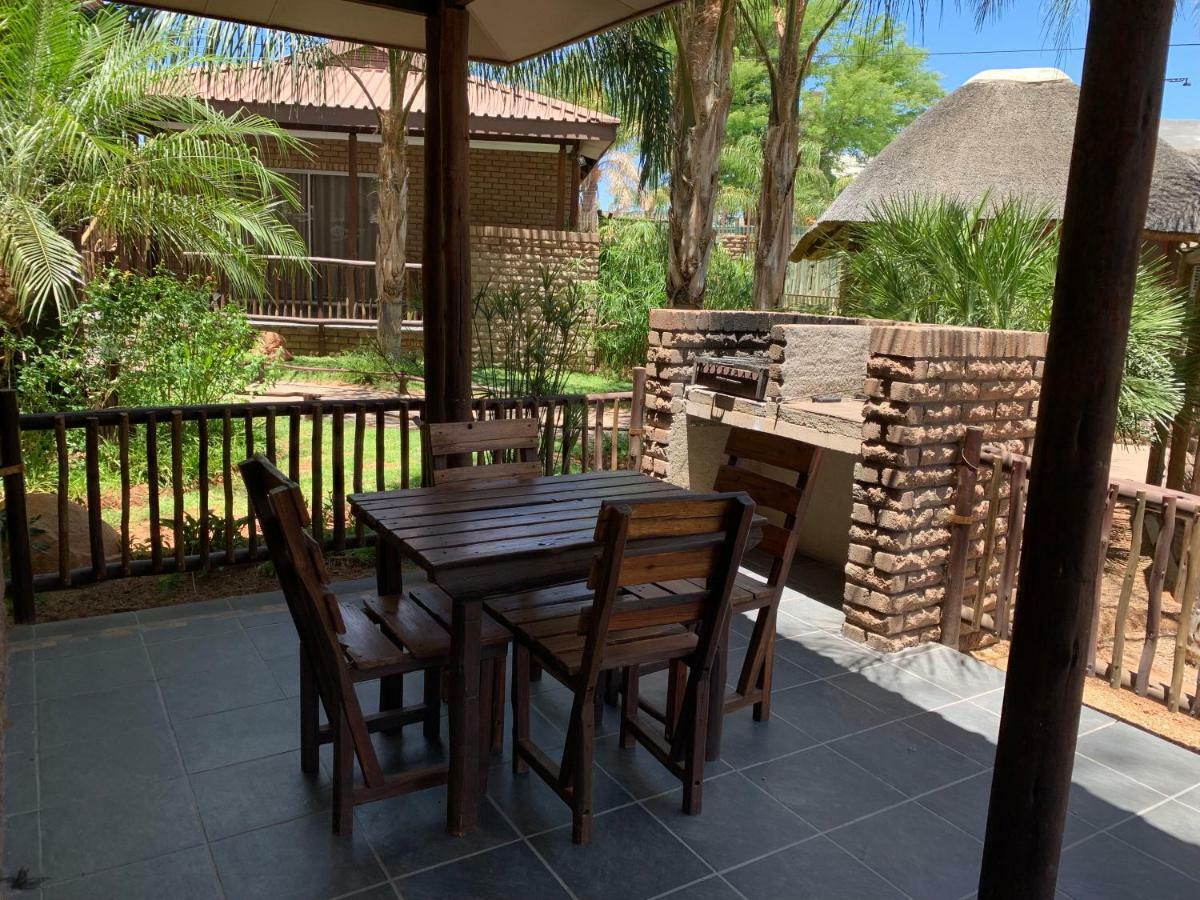 Country Lodge Upington Exterior photo